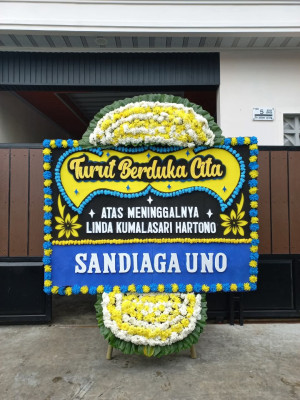 Papan Bunga Duka di Padang Barat